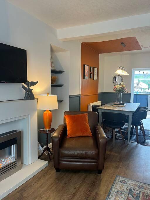 Lobster Cottage - Stylish 3 Bedroom Cottage In Heart Of Tenby Town, Pembrokeshire Esterno foto
