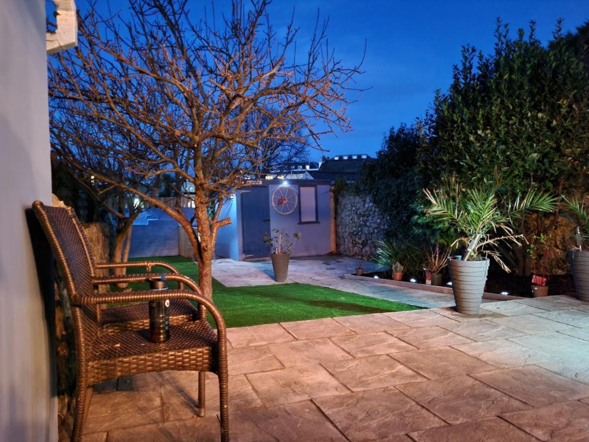 Lobster Cottage - Stylish 3 Bedroom Cottage In Heart Of Tenby Town, Pembrokeshire Esterno foto